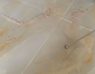 望谟瓷砖空鼓维修公司分享粘合剂选择不当在瓷砖铺贴过程中可能导致以下问题